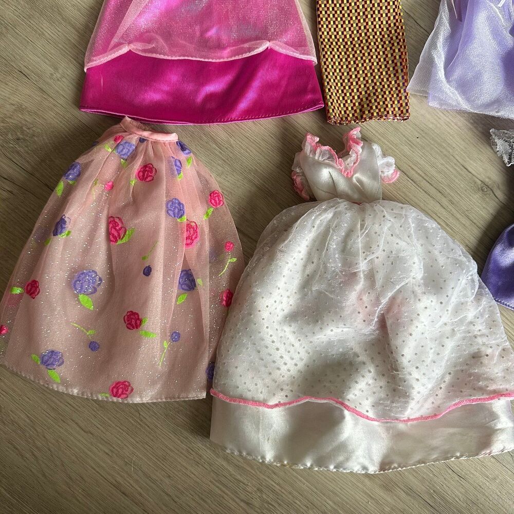 Vintage Barbie Gowns 9 Piece Lot - Picture 4 of 5